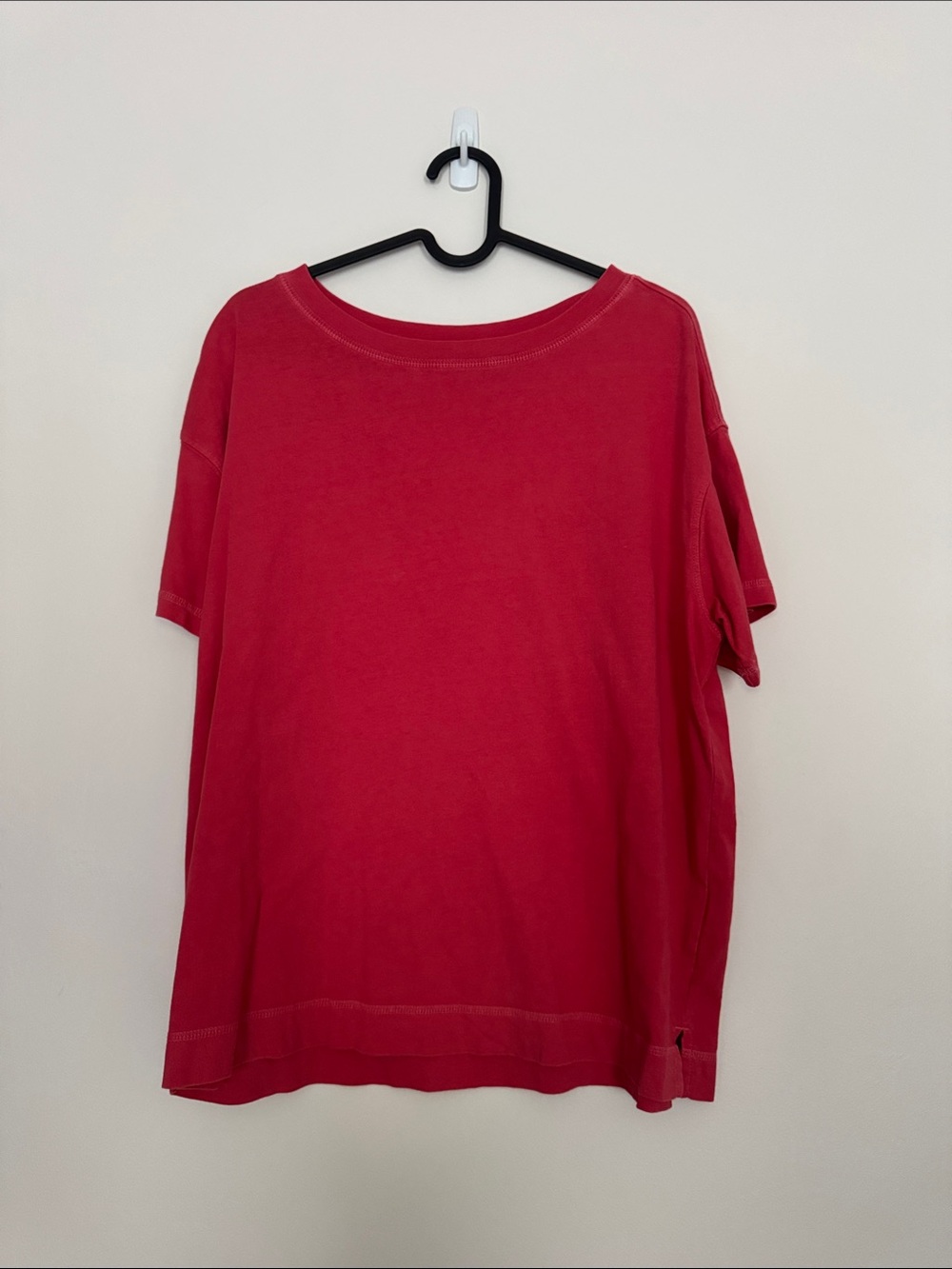 Old Navy Bright Red Short Sleeve Crew Tee